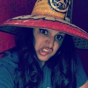 Meet your Posher, Josephina